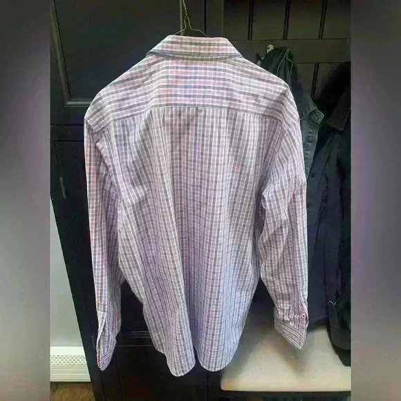 Untuckit men’s shirt size L - Picture 2 of 8